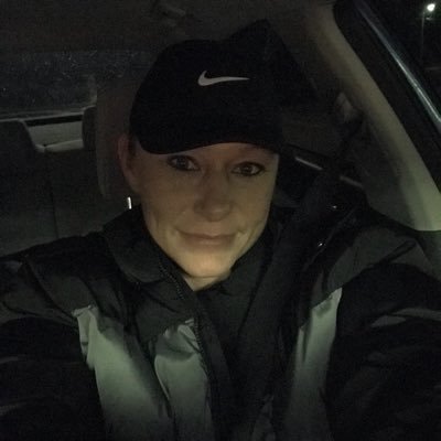 Profile Picture of Jeanette Powell-Matthews (@surfnthenette) on Twitter