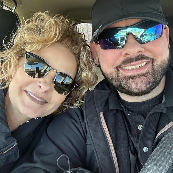 Shannon Wazny - Poshmark Profile Picture of Shannon Wazny (@shnnon40) on Poshmark