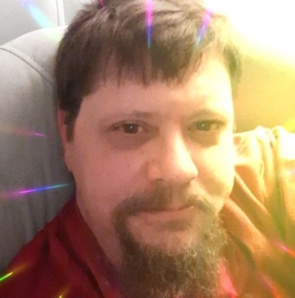 Profile Picture of Patrick Wedge (@patrickwedge61) on Poshmark