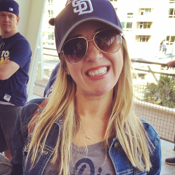 Profile Picture of Angela Carrozzo (@angelajenal) on Poshmark