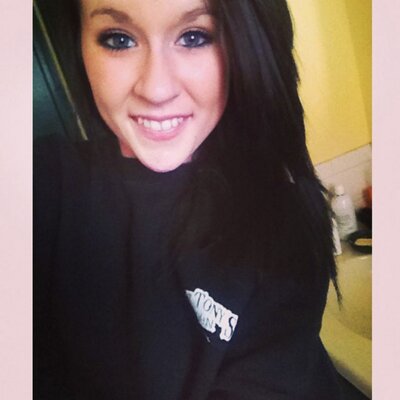 Profile Picture of Savannah ∞ Stephens (@Little_Wiggie) on Twitter