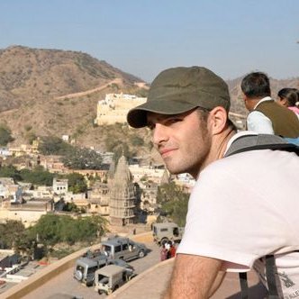 Profile Picture of Michael Bacon (@mibakes) on Twitter