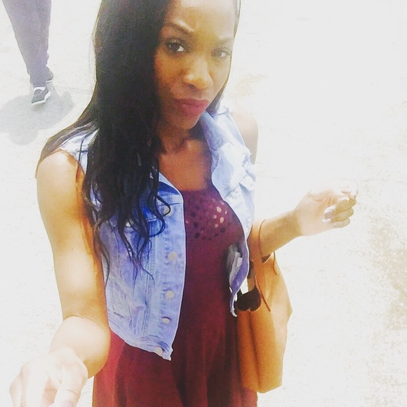 Profile Picture of Shyrell Roundtree (@shyrell123) on Poshmark