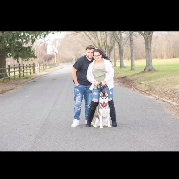 Profile Picture of Mackenzie James (@kenziebabby57) on Poshmark