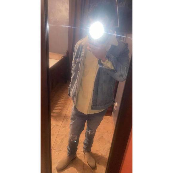 Profile Picture of Jose Coyt (@josecoyt863) on Poshmark