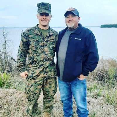 Profile Picture of 1️⃣2️⃣💯🔥 (@DustinHendrix12) on Twitter