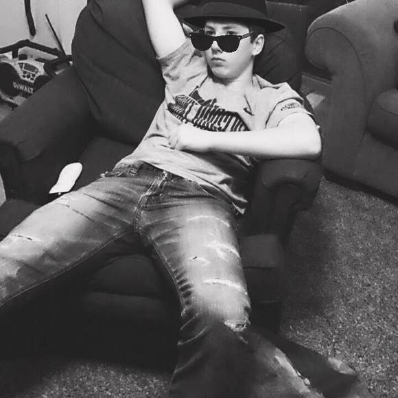 Profile Picture of Christopher Goss (@christopherg273) on Poshmark