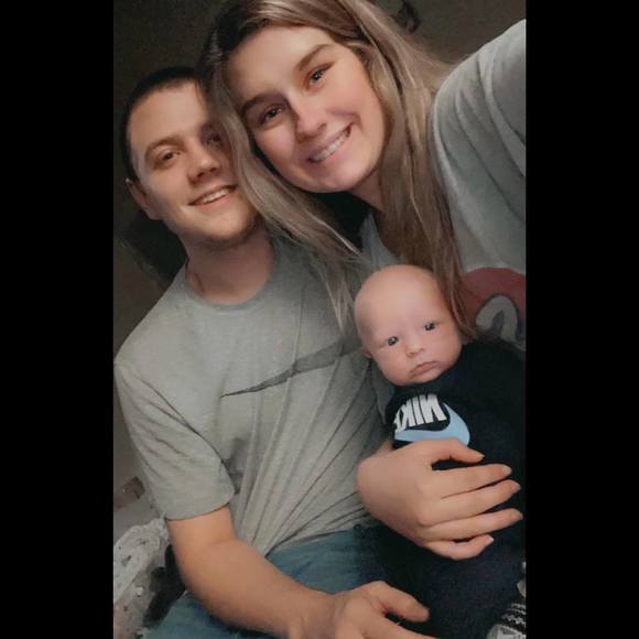 Profile Picture of Ashlyn Adams (@ashlyneadams15) on Poshmark