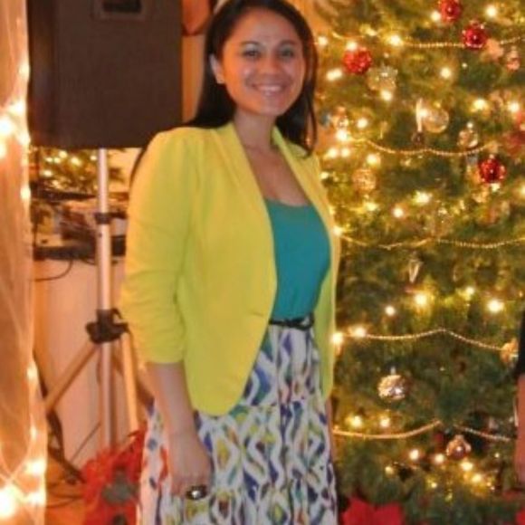 Profile Picture of Ens Walls (@ens2013) on Poshmark