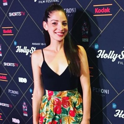 Profile Picture of Anna Hopkins (@AnnaBananaHops) on Twitter