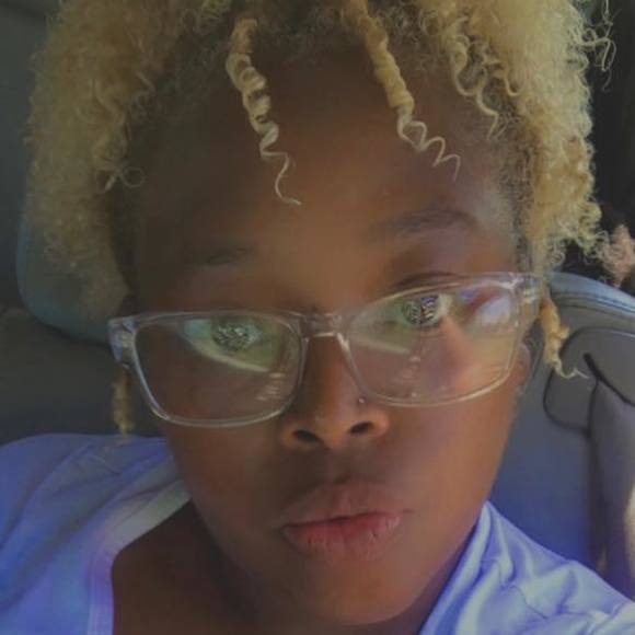 Profile Picture of Tremaine Steamer (@tremaine166) on Poshmark