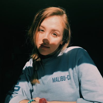 Profile Picture of Rachel Hershey (@rachelhersheyy) on Twitter