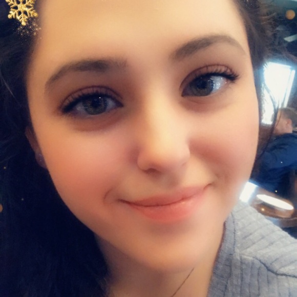 Profile Picture of Alexandria Forkell (@aforkell) on Poshmark