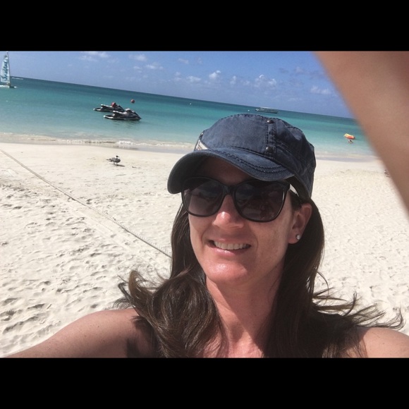 Profile Picture of Marcy Garbach (@marcy349) on Poshmark