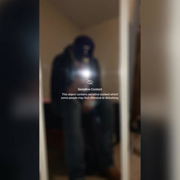 Profile Picture of Angel Manzano (@angelmanzano348) on Poshmark