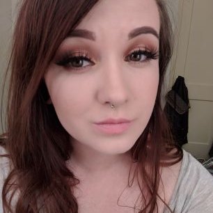 Profile Picture of Cassie Locklear (@LocklearCassie) on Twitter