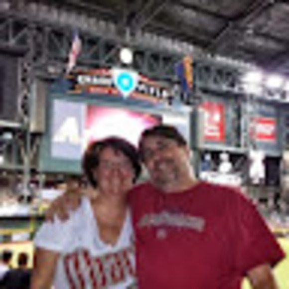 Profile Picture of Jeff Barrett (@jeffb321371) on Poshmark
