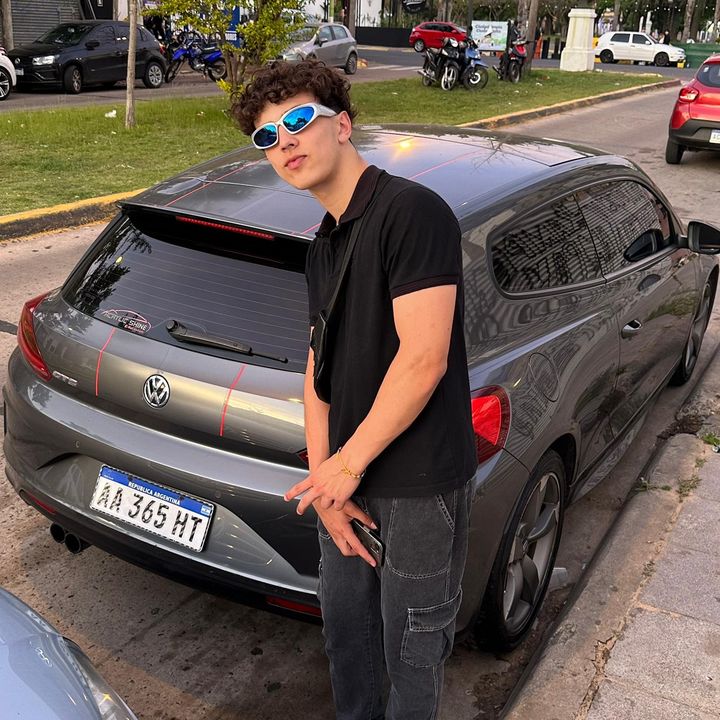 Profile Picture of Andyfonseca (@centugod7) on Tiktok