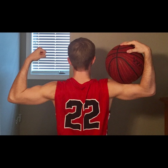 Profile Picture of Carson Anderson (@carsonanderson) on Poshmark