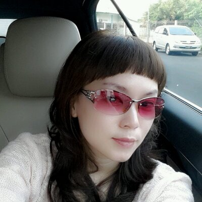 Lily Xie - Twitter Profile Picture of Lily Xie (@livesmom) on Twitter