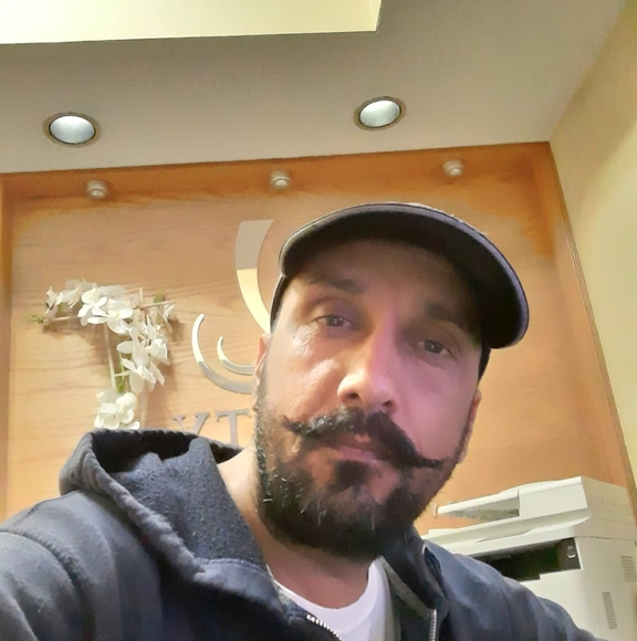 Profile Picture of Andy Singh (@singhandy1313) on Poshmark