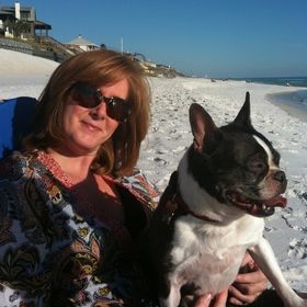 Profile Picture of Lisa Gregg (@sajalien) on Pinterest
