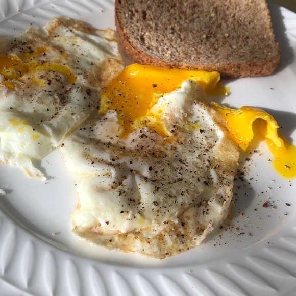 Profile Picture of Nevina Kishun (@newnewbie) on Poshmark