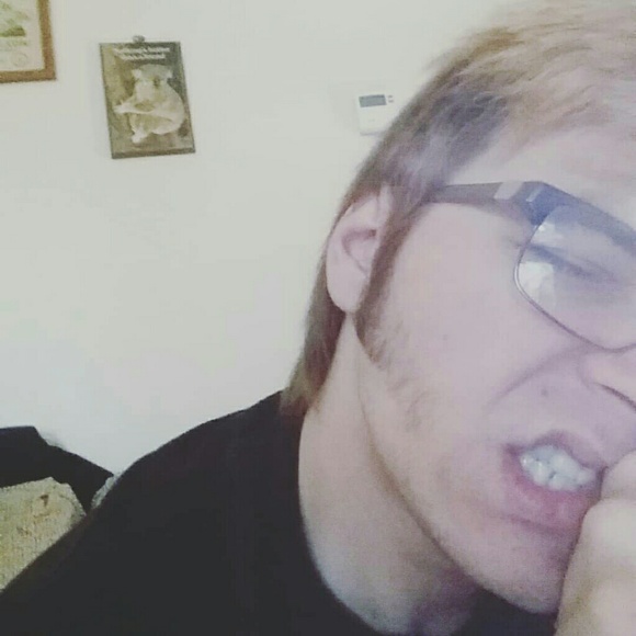 Profile Picture of Seth Eddy (@macedandy) on Poshmark