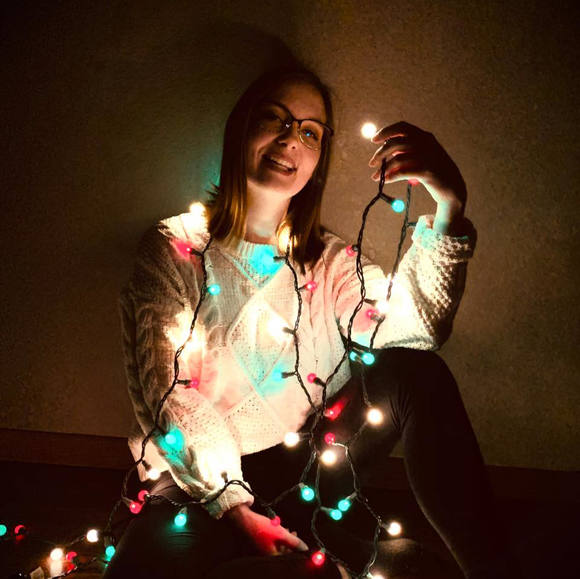 Profile Picture of Dezi Keudell (@fuzzturlte) on Poshmark