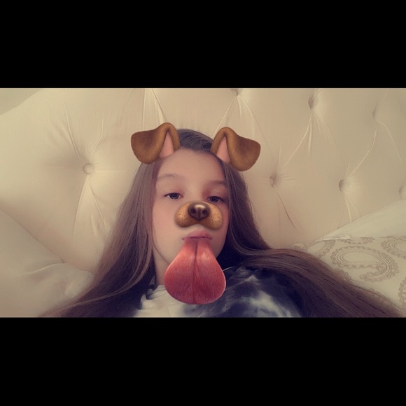 Profile Picture of Abby Genobles (@abbyg1116) on Poshmark