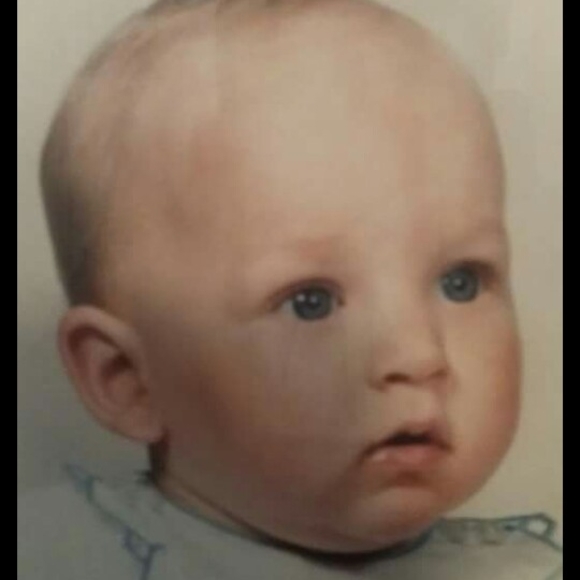 Profile Picture of Angelica Klansek (@angelicaklansek) on Poshmark