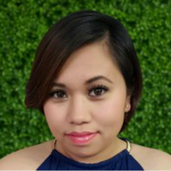 Profile Picture of Josephine Roa (@mybizroa) on Poshmark