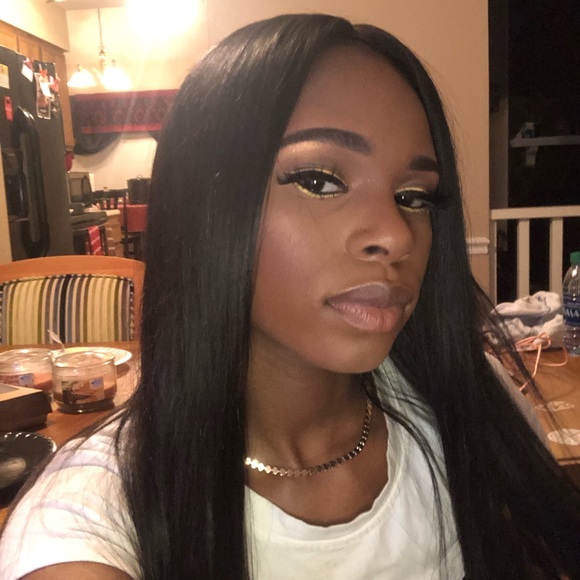 Lay Worthen - Poshmark Profile Picture of Lay Worthen (@aamiyahsmommy) on Poshmark