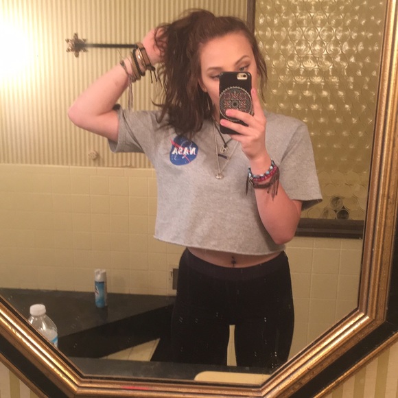 Michaelle Starich - Poshmark Profile Picture of Michaelle Starich (@michaellestar66) on Poshmark