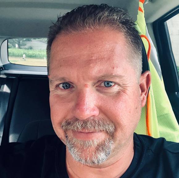 Profile Picture of Brian Peper (@pepershaker) on Poshmark