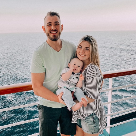 Profile Picture of T Morrey (@toyellesalmon) on Poshmark