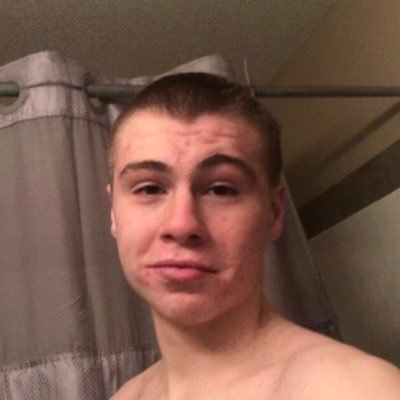 Profile Picture of ;) (@kylecrumley33) on Twitter