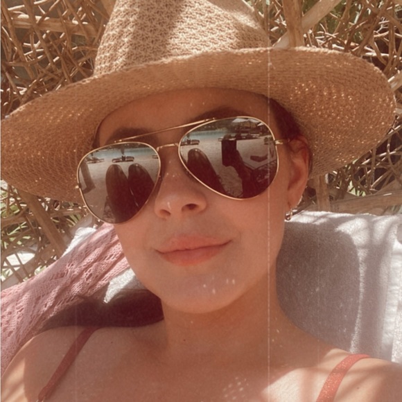 Profile Picture of Shelby Allmon (@shelbyallmon) on Poshmark