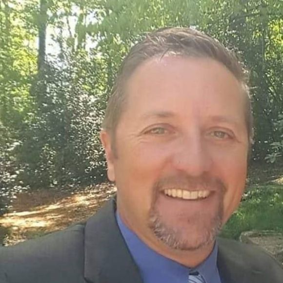 Profile Picture of Mike Winningham (@presleesdad) on Poshmark