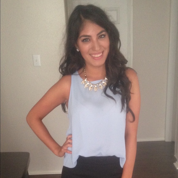 Profile Picture of Andrea Beltran (@xcdrea) on Poshmark