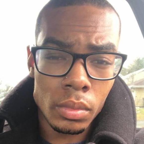 Profile Picture of Justin Benson (@justinbenson494) on Poshmark