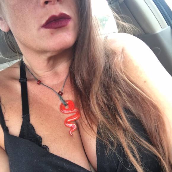 Profile Picture of Sherica Shelton-englert (@sheltonenglert) on Poshmark