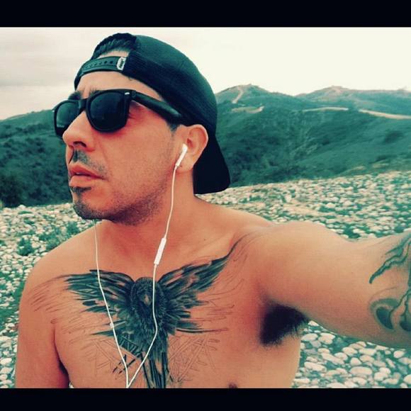 Profile Picture of Joe Pulido (@joe1980la) on Poshmark