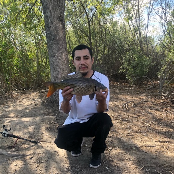 Profile Picture of Carloss Capistran (@fishingarts048) on Poshmark