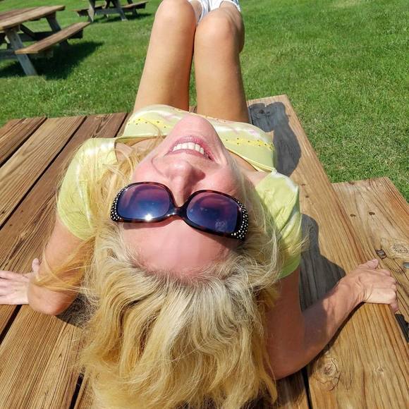 Profile Picture of Debbie Compono-argento (@dallas4playing) on Poshmark