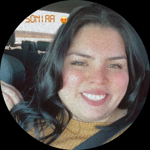Profile Picture of Sonia Barron (@barrons96) on Poshmark
