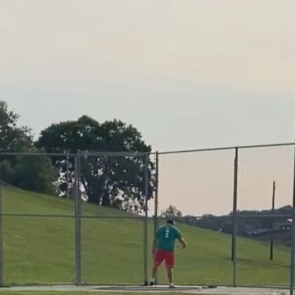 Profile Picture of GaryThrows🙌 (@garythrows) on Tiktok