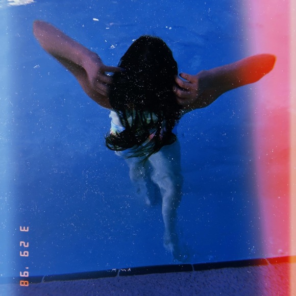 Profile Picture of Brooklyn Schmitz (@brooklynsfinds) on Poshmark