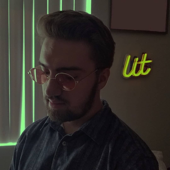 Profile Picture of Jonathan Horton (@jonathanhort265) on Poshmark