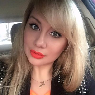 Profile Picture of Mackenzie Boyer (@romanbatzbad32) on Twitter